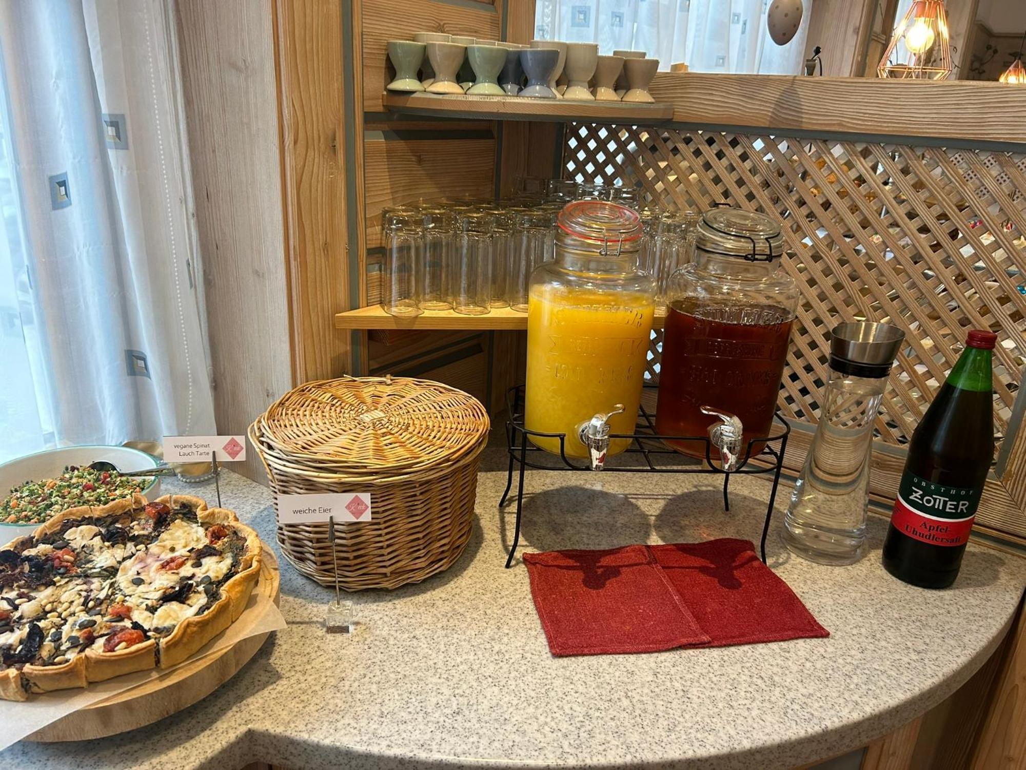 גומפולדסקירשן Hotel Zur Post מראה חיצוני תמונה